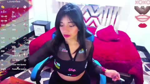 Snapshot of angelie_3 chatting on 10/15/25, 08:03 angelie online show from 10/15/25, 08:03
