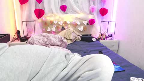 Angelika Rouge online show from 02/25/26, 05:44