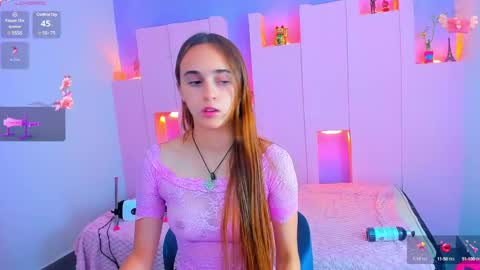 Snapshot of angelikarose1 chatting on 01/15/25, 09:13 Angelika Rose online show from 01/15/25, 09:13