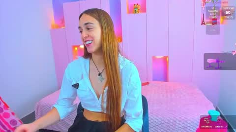 Snapshot of angelikarose1 chatting on 02/06/25, 01:49 Angelika Rose online show from 02/06/25, 01:49