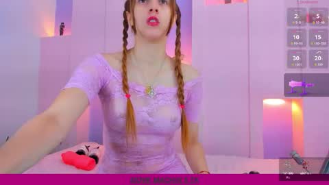 Snapshot of angelikarose1 chatting on 09/19/25, 04:47 Angelika Rose online show from 09/19/25, 04:47