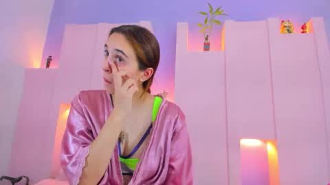 Snapshot of angelikarose1 chatting on 09/30/25, 03:11 Angelika Rose online show from 09/30/25, 03:11