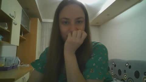 Snapshot of angelina_26 chatting on 10/11/25, 09:35 Angelina 26 online show from 10/11/25, 09:35