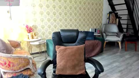 angelina_class_7 online show from 02/09/26, 02:21