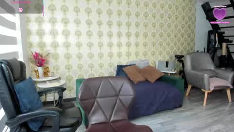 angelina_class_7 online show from 04/20/26, 02:31