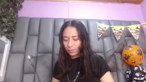 Snapshot of angelina_ny chatting on 10/12/25, 01:43 ANGELINA online show from 10/12/25, 01:43