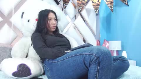 Snapshot of angelina_ny chatting on 10/20/25, 01:33 ANGELINA online show from 10/20/25, 01:33