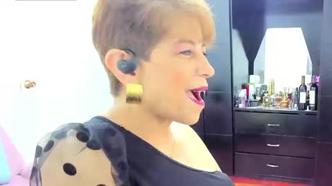 Angelina online show from 09/27/25, 10:15