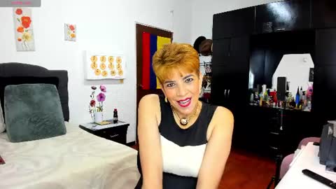 Snapshot of angelina_stone_65 chatting on 07/10/26, 11:40 Angelina online show from 07/10/26, 11:40