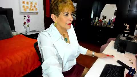 Snapshot of angelina_stone_65 chatting on 07/14/26, 11:43 Angelina online show from 07/14/26, 11:43