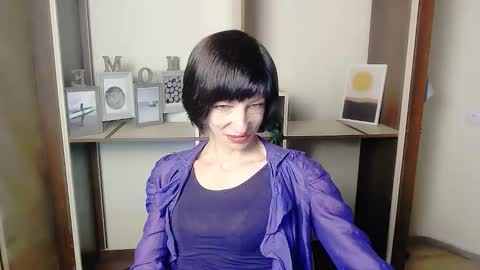 Angelina online show from 09/25/25, 06:39