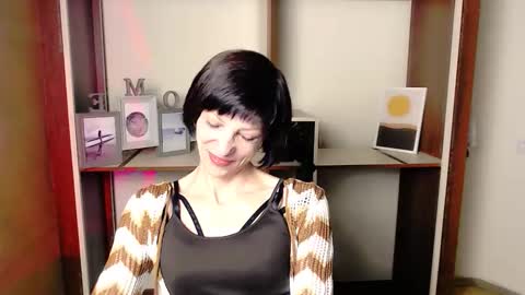 Angelina online show from 09/30/25, 06:51