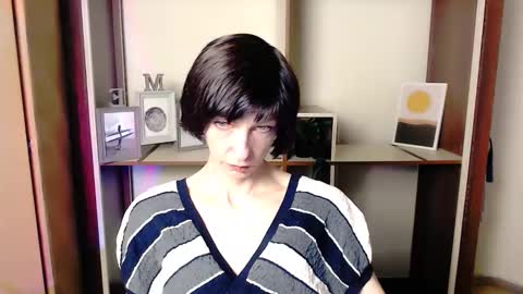 Angelina online show from 10/02/25, 06:31