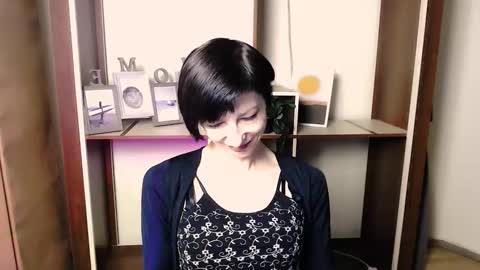 Angelina online show from 11/24/25, 07:41