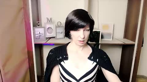 Angelina online show from 02/12/26, 09:04