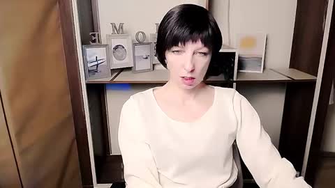 Angelina online show from 02/18/26, 07:48