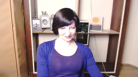 Angelina online show from 04/17/26, 01:25