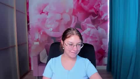 AngelinaLow online show from 09/23/25, 11:24