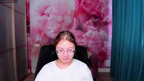 AngelinaLow online show from 10/01/25, 11:27