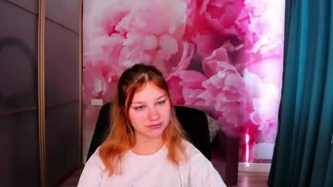 Snapshot of angelinalow chatting on 04/28/26, 11:26 AngelinaLow online show from 04/28/26, 11:26