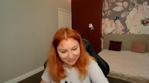 Snapshot of angelinalow chatting on 06/02/26, 11:23 AngelinaLow online show from 06/02/26, 11:23