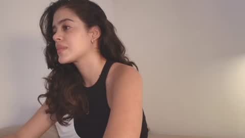 Snapshot of angelinarosss_ chatting on 07/17/26, 10:14 online show from 07/17/26, 10:14