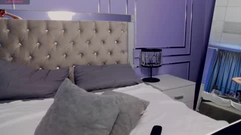 Angelina online show from 11/14/25, 08:02