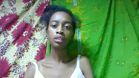 Snapshot of angeline221173 chatting on 05/03/26, 08:09 angeline221173 online show from 05/03/26, 08:09