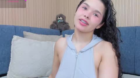 angeline online show from 09/10/25, 12:05