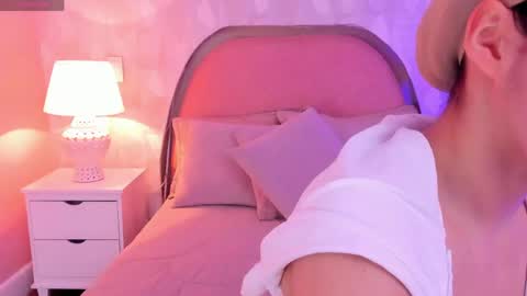 Snapshot of angeline__cute chatting on 05/20/26, 12:11 angeline online show from 05/20/26, 12:11