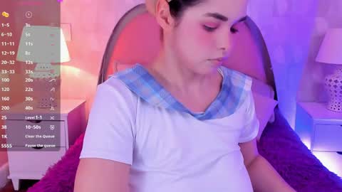 Snapshot of angeline__cute chatting on 05/22/26, 02:01 angeline online show from 05/22/26, 02:01
