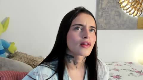 Angeline Smith  online show from 10/03/25, 03:25