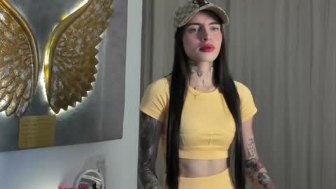 Angeline Smith  online show from 12/22/25, 11:35