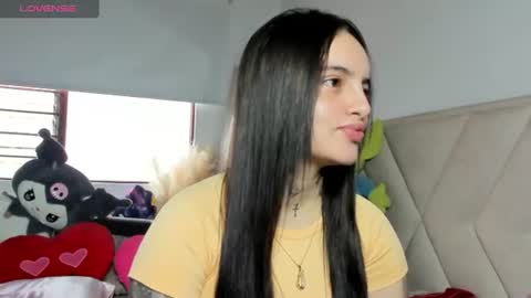 Snapshot of angeline__smith chatting on 07/18/26, 09:40 Angeline Smith online show from 07/18/26, 09:40