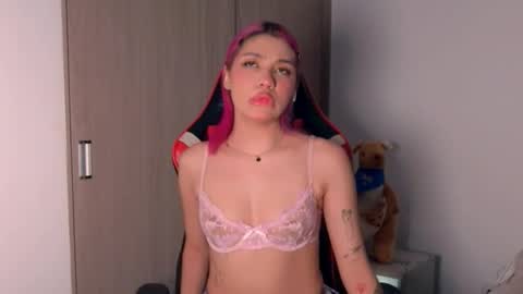 Angelinhaa  online show from 12/23/25, 01:36