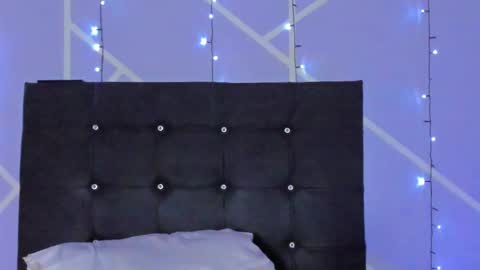 Snapshot of angelique_murphy chatting on 12/04/24, 01:47 Angelique Murphy online show from 12/04/24, 01:47