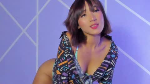 Snapshot of angelique_murphy chatting on 01/08/25, 08:27 Angelique Murphy online show from 01/08/25, 08:27