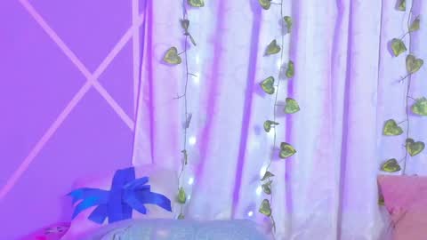 Snapshot of angelique_murphy chatting on 01/15/25, 11:00 Angelique Murphy online show from 01/15/25, 11:00