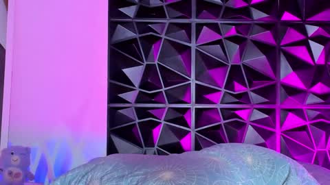 Snapshot of angelique_murphy chatting on 02/28/25, 07:05 Angelique Murphy online show from 02/28/25, 07:05