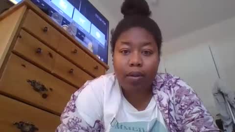 Snapshot of angeliquebelcaliz chatting on 01/15/25, 08:26 angeliquebelcaliz online show from 01/15/25, 08:26