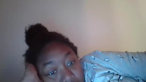 Snapshot of angeliquebelcaliz chatting on 01/17/25, 09:49 angeliquebelcaliz online show from 01/17/25, 09:49