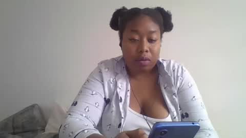 Snapshot of angeliquebelcaliz chatting on 01/21/25, 05:41 angeliquebelcaliz online show from 01/21/25, 05:41