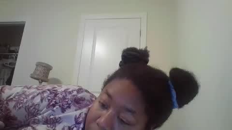 Snapshot of angeliquebelcaliz chatting on 02/15/25, 11:39 angeliquebelcaliz online show from 02/15/25, 11:39
