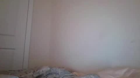 Snapshot of angeliquebelcaliz chatting on 02/18/25, 12:15 angeliquebelcaliz online show from 02/18/25, 12:15