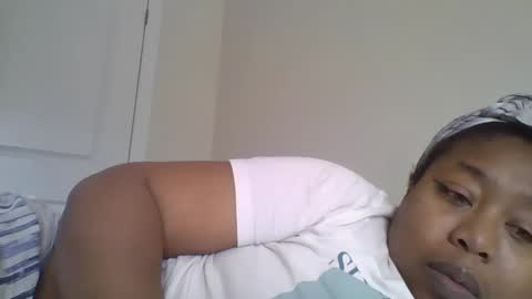 Snapshot of angeliquebelcaliz chatting on 02/18/25, 04:05 angeliquebelcaliz online show from 02/18/25, 04:05
