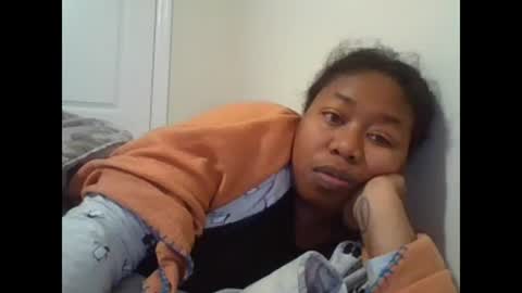 Snapshot of angeliquebelcaliz chatting on 02/21/25, 10:39 angeliquebelcaliz online show from 02/21/25, 10:39