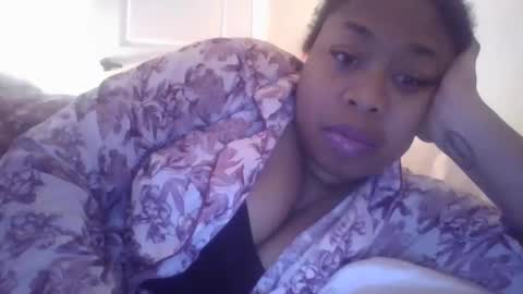 Snapshot of angeliquebelcaliz chatting on 03/08/25, 12:33 angeliquebelcaliz online show from 03/08/25, 12:33
