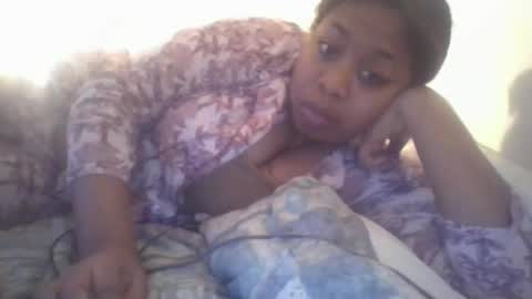 Snapshot of angeliquebelcaliz chatting on 03/12/25, 01:25 angeliquebelcaliz online show from 03/12/25, 01:25