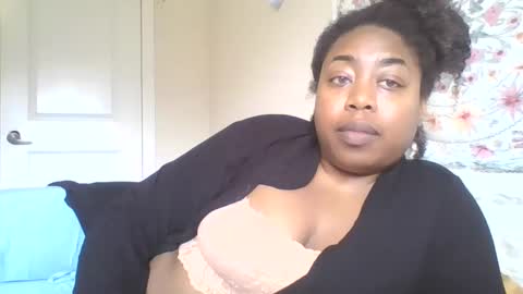 Snapshot of angeliquebelcaliz chatting on 09/24/25, 05:38 angeliquebelcaliz online show from 09/24/25, 05:38