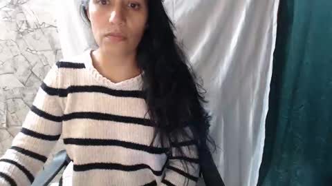 angela online show from 11/10/25, 01:15